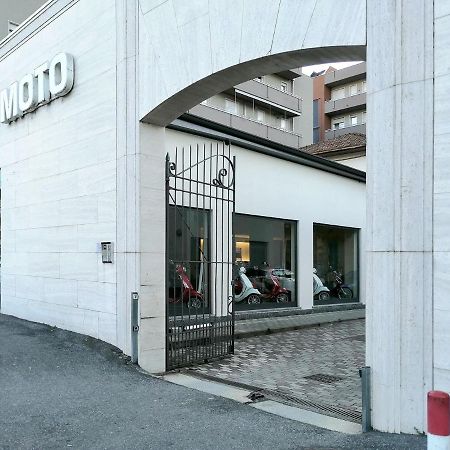 Appartamento Aida - Near The Center With Private Parking E Ac كومو المظهر الخارجي الصورة