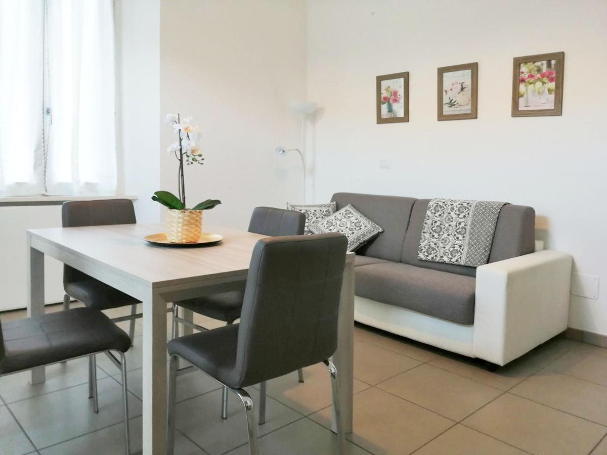 Appartamento Aida - Near The Center With Private Parking E Ac كومو المظهر الخارجي الصورة