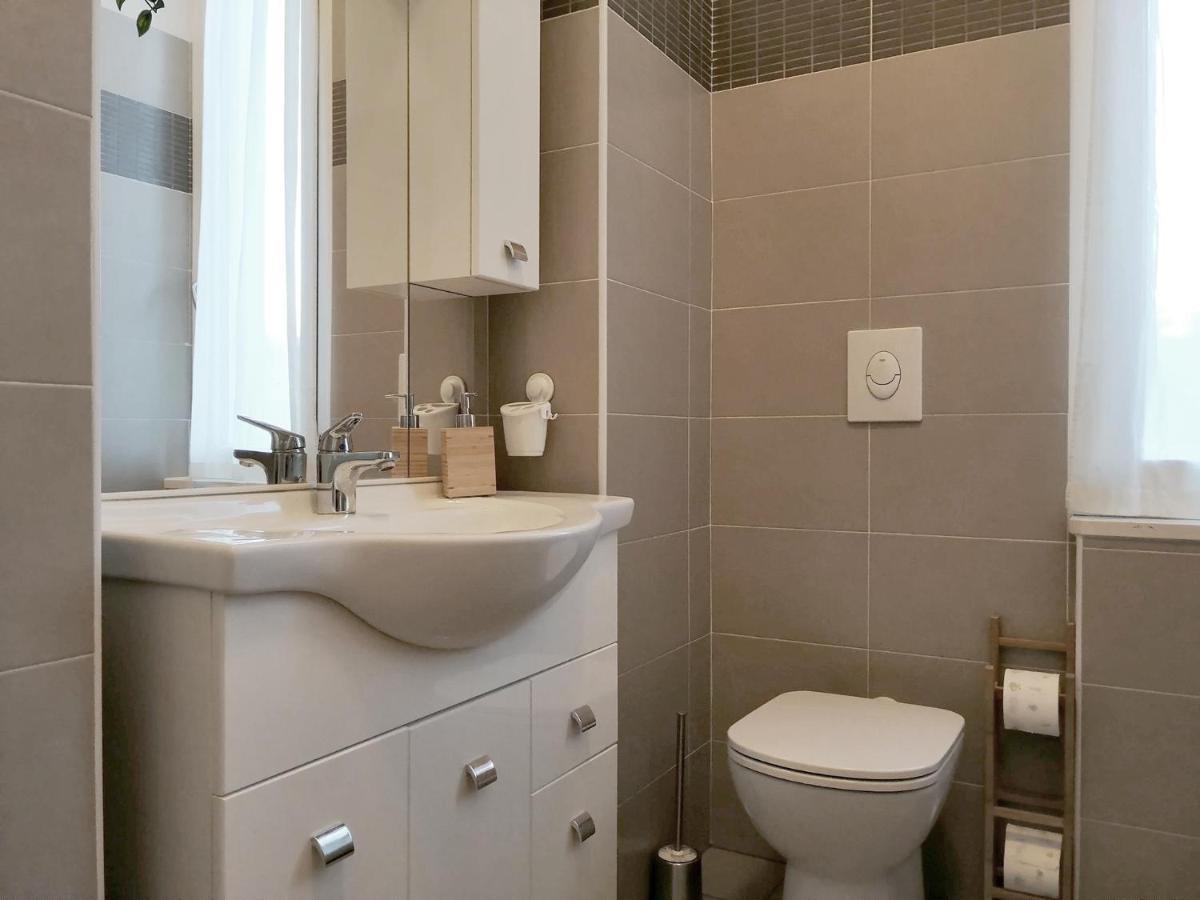 Appartamento Aida - Near The Center With Private Parking E Ac كومو المظهر الخارجي الصورة