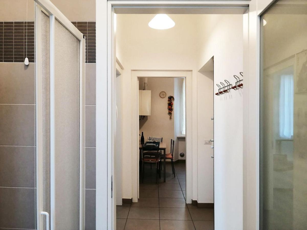 Appartamento Aida - Near The Center With Private Parking E Ac كومو المظهر الخارجي الصورة