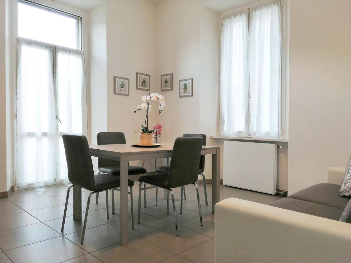 Appartamento Aida - Near The Center With Private Parking E Ac كومو المظهر الخارجي الصورة